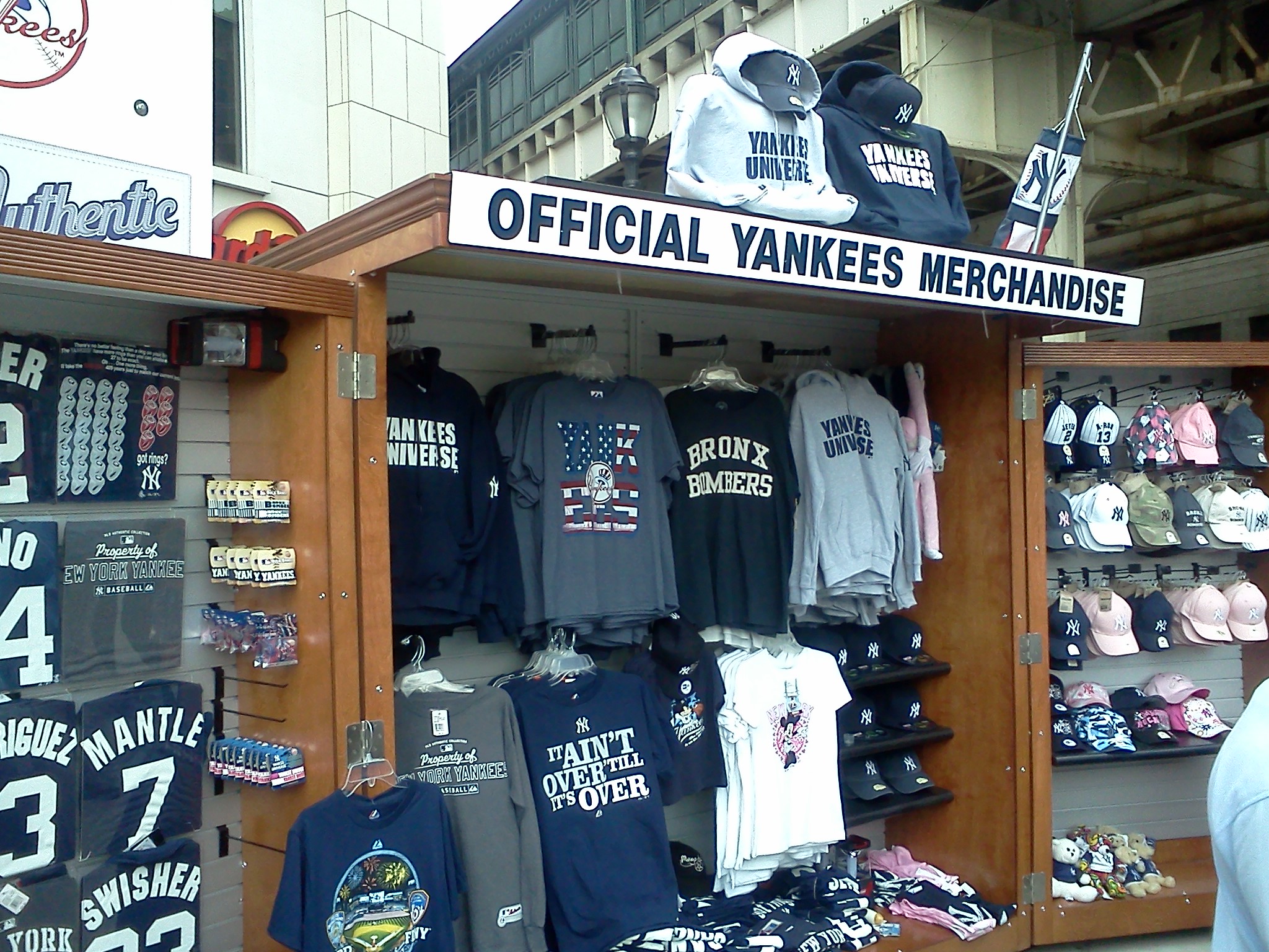 yankees merchandise store